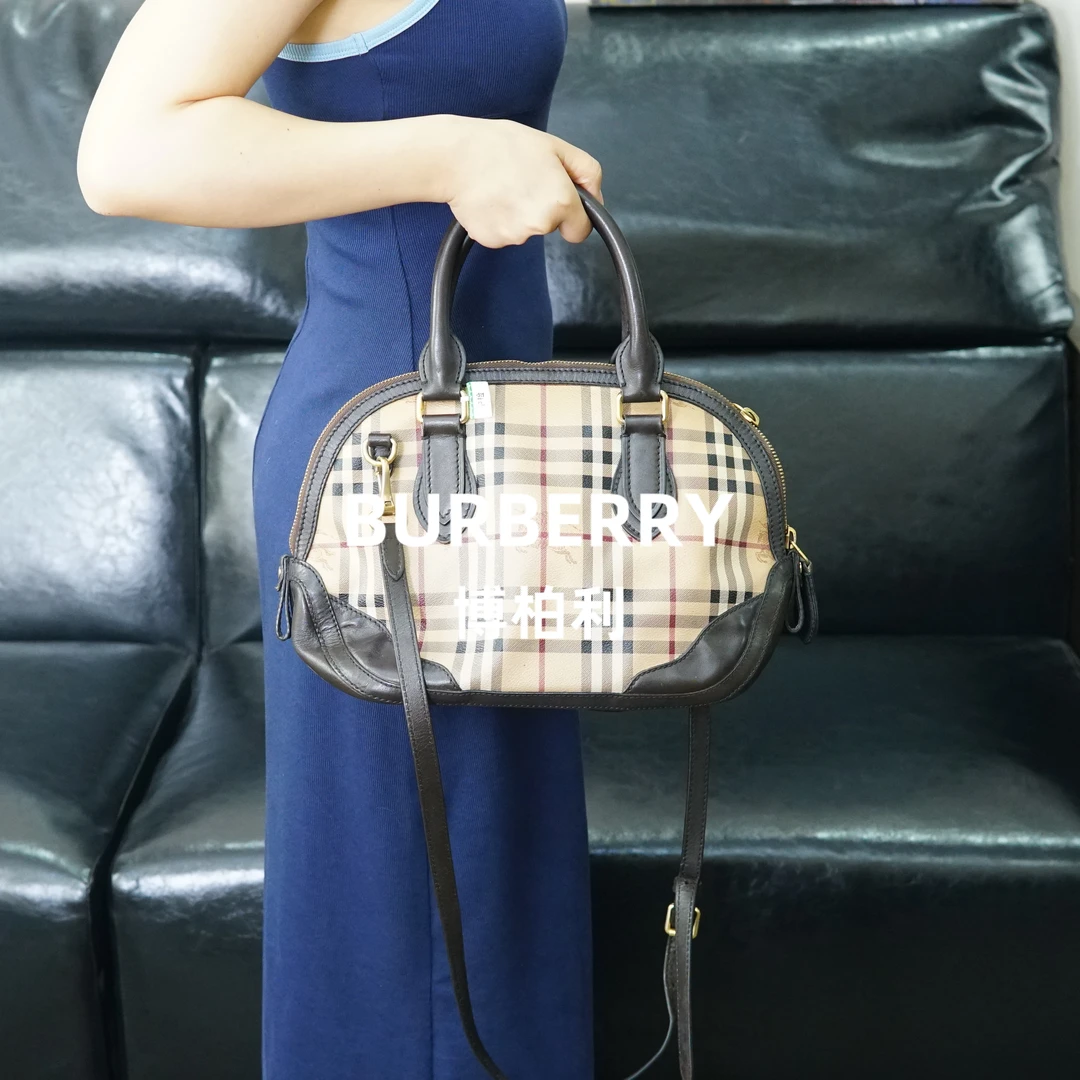 95新 BURBERRY/博柏利 战马格纹贝壳包/YW06406011/6011