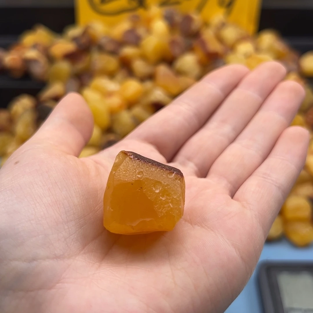 定制琥珀未镶嵌蜜蜡定制