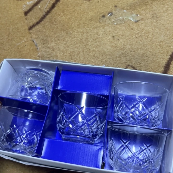 盖碗国****瓷瓷器直播放漏中