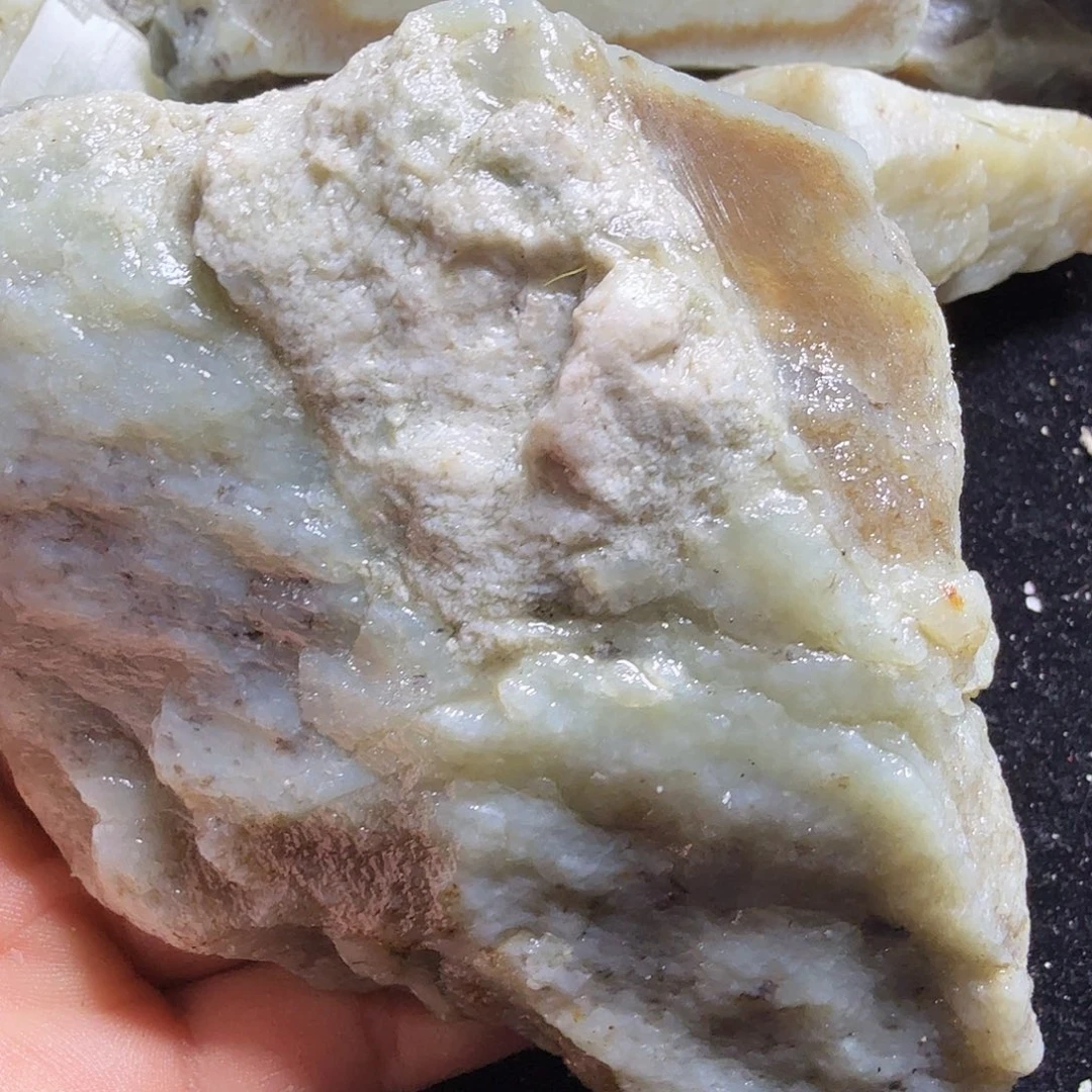 和田玉（糖玉）未镶嵌珠宝半成品