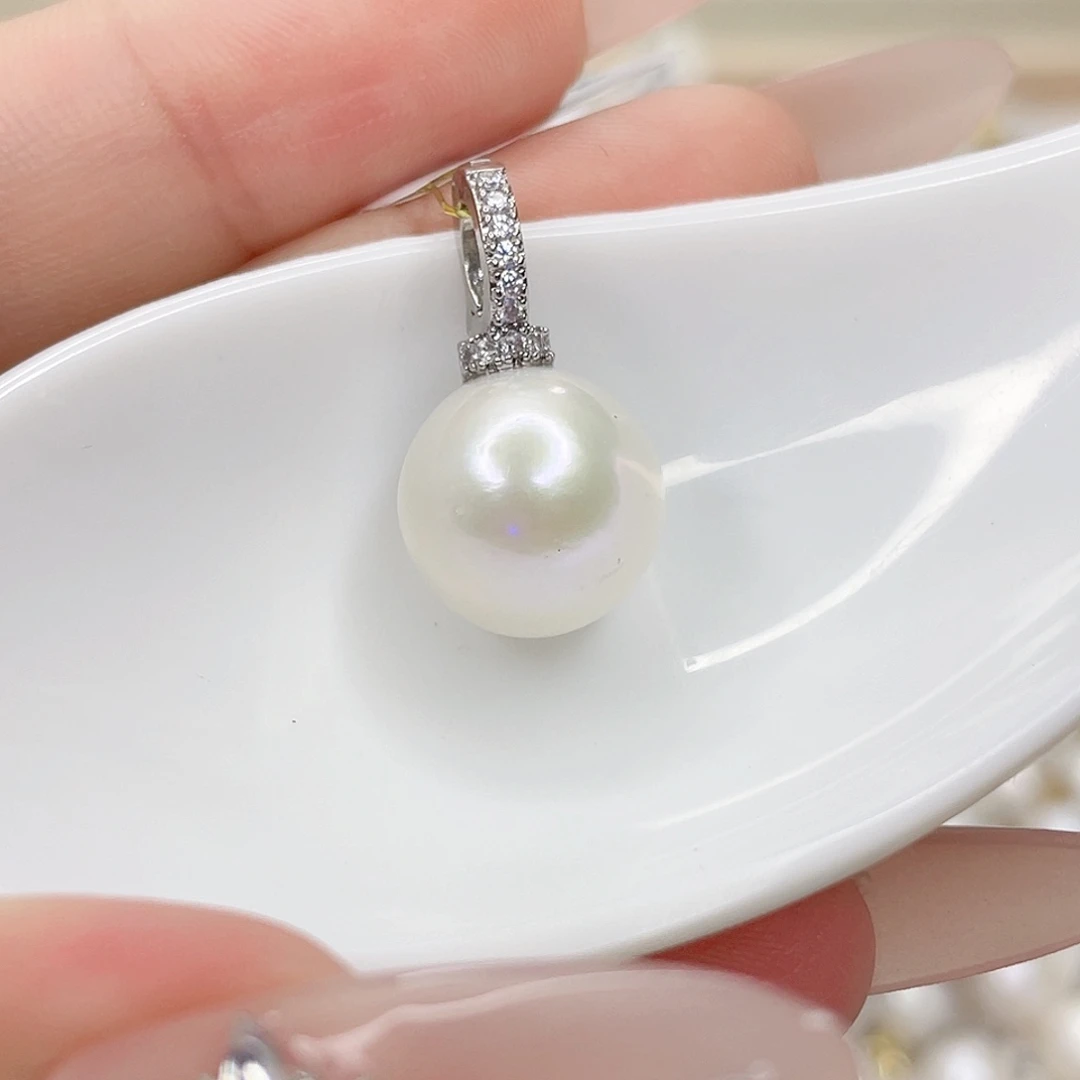 淡水珍珠未镶嵌吊坠(赠链)