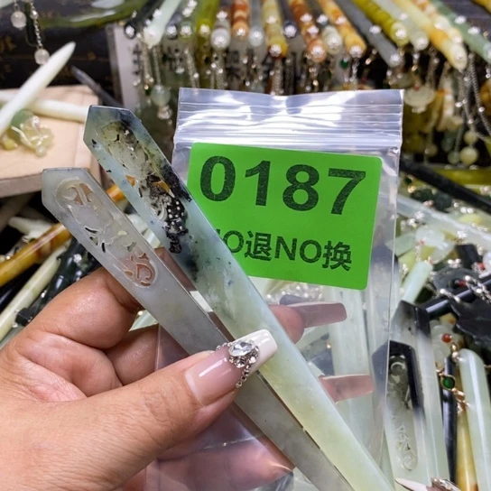 浴***生蛇纹石玉未镶嵌发簪
