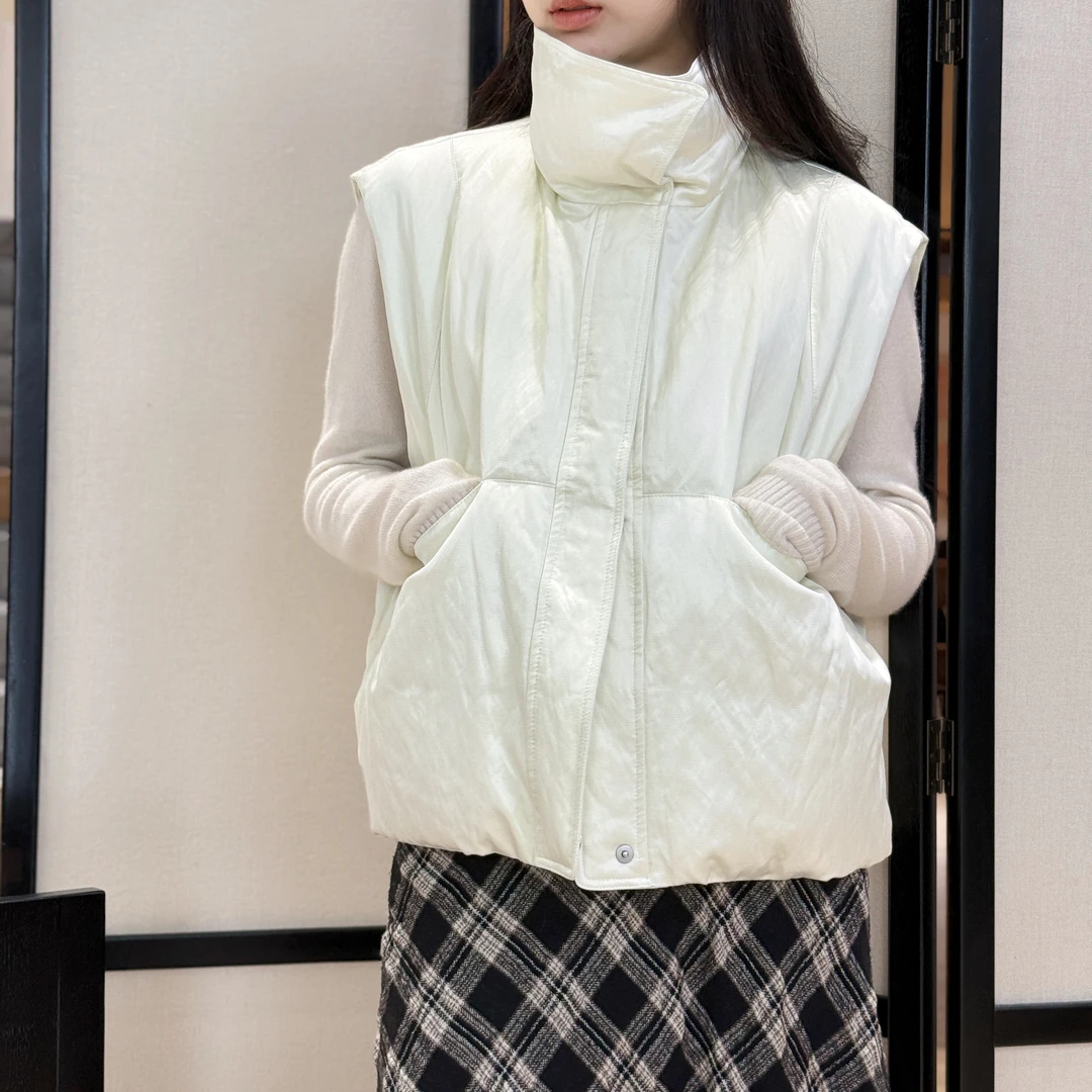 黎明时分丨90白鹅绒丨特殊光泽肌理感面料保暖羽绒马甲-MY6508