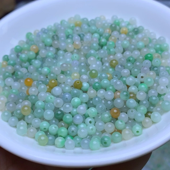 翡翠散珠卡3.8冰三彩100个