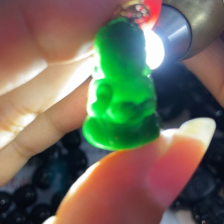 颈饰18K金镶嵌翡翠墨翠宝佛