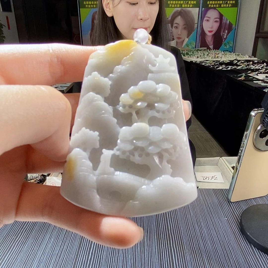颈饰未镶嵌翡翠翡翠