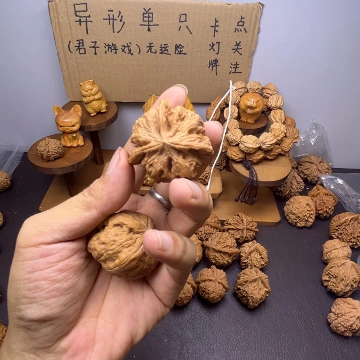 喵***喵桃核吊坠将军镑三棱