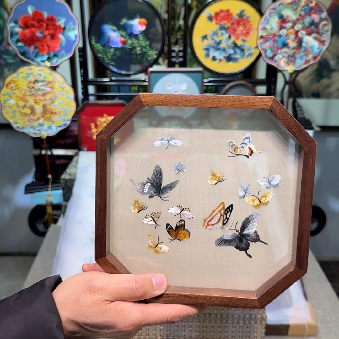 刺绣刺绣工艺精湛