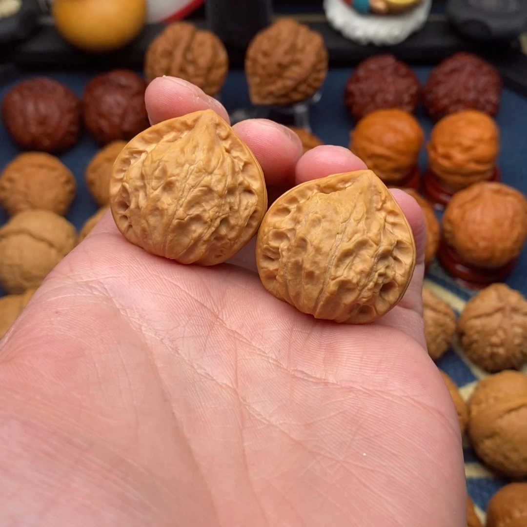 文玩核桃把件劍**境精品小手捻