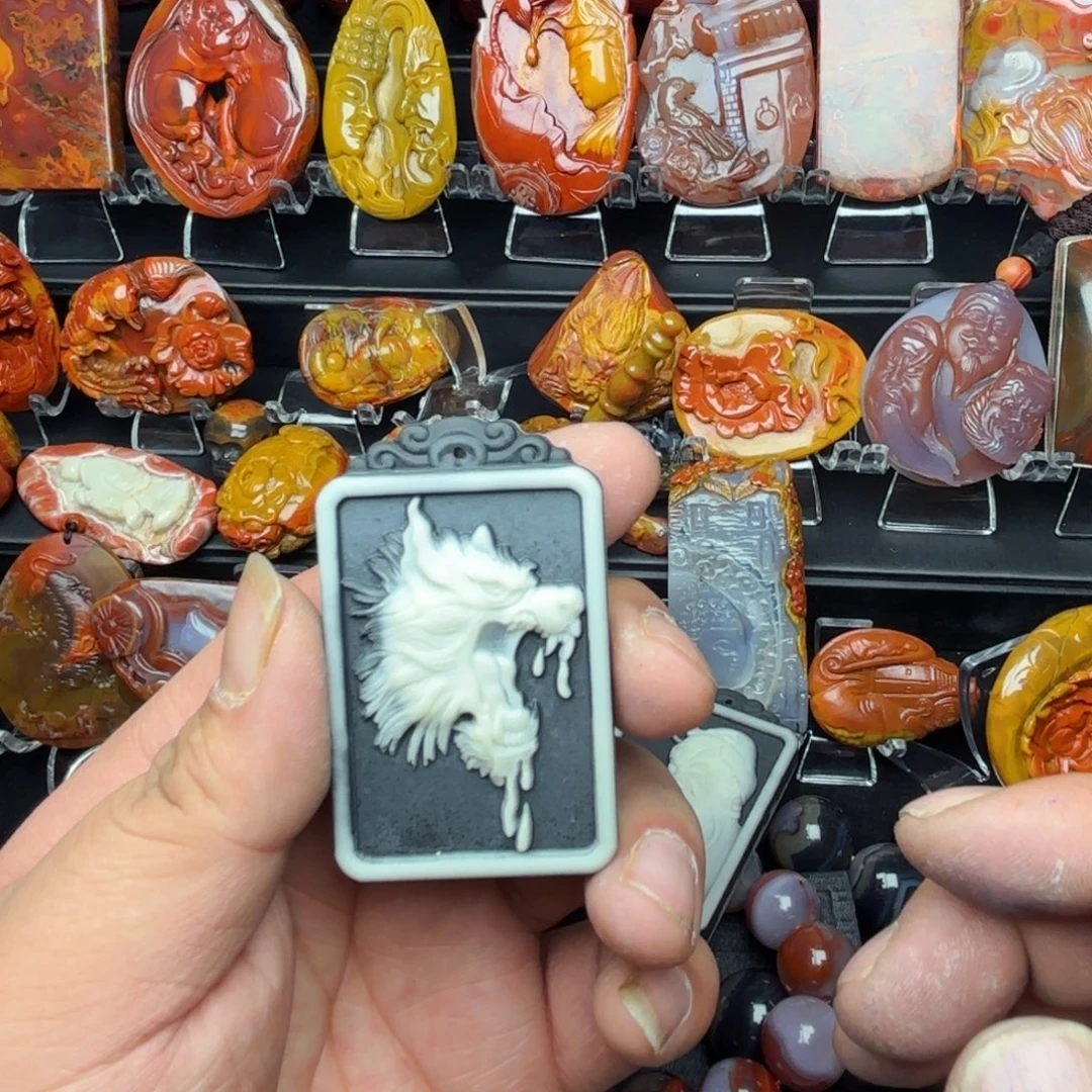 泰***然玛瑙/玉髓未镶嵌玛瑙