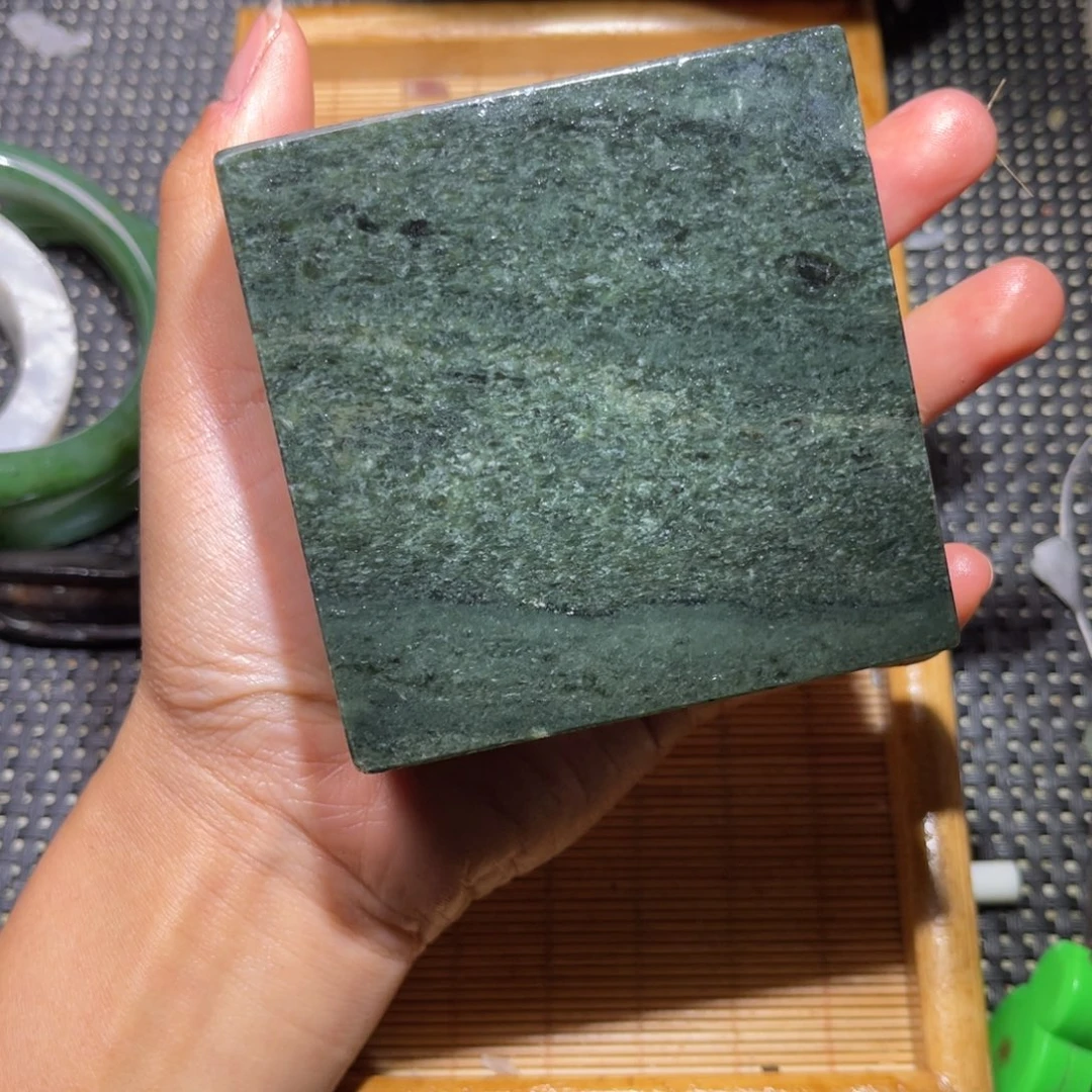 未镶嵌和田玉车挂