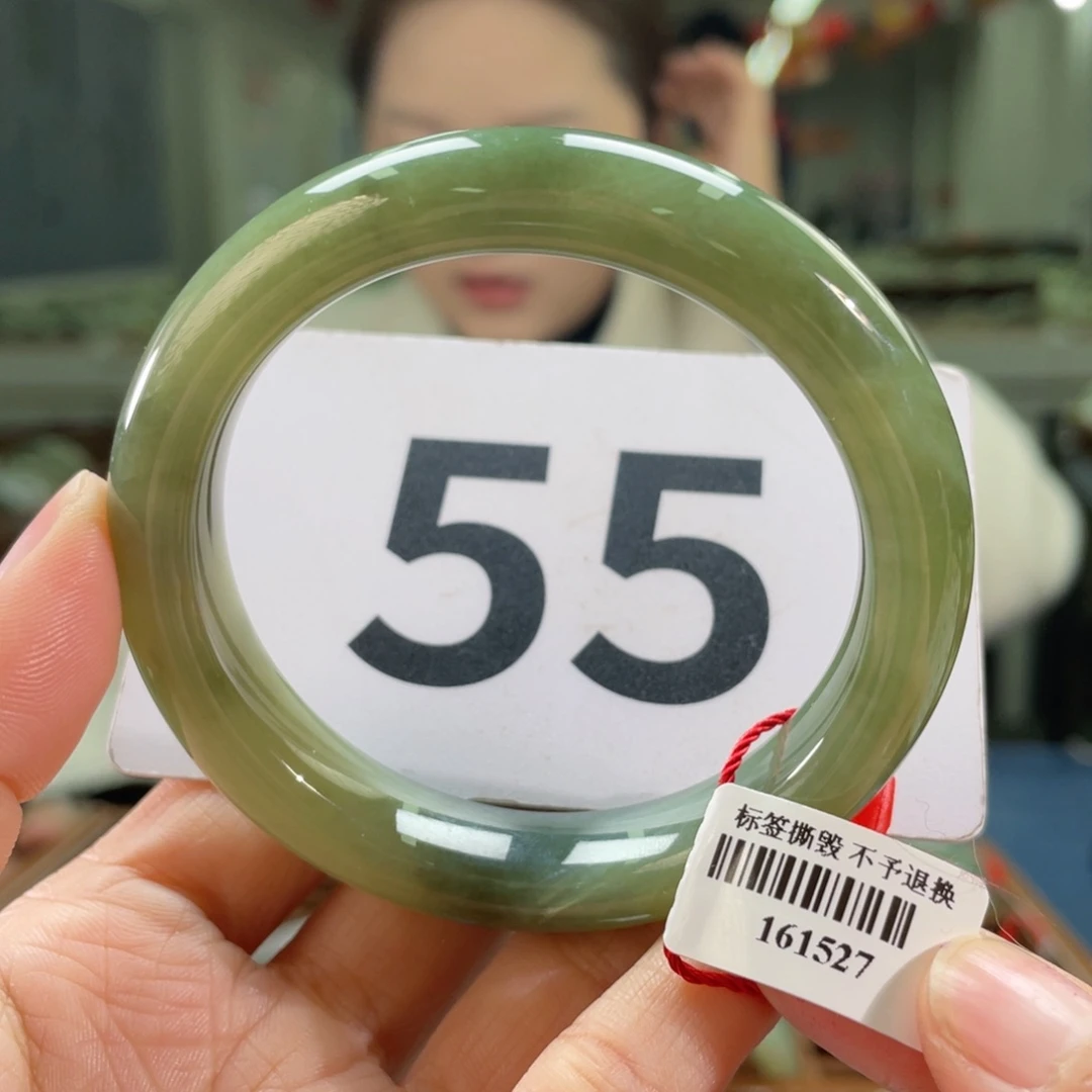 未镶嵌手镯和田玉微瑕