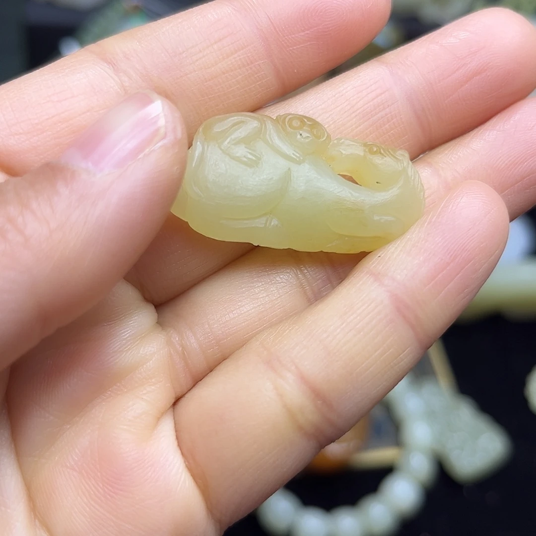 和田玉未镶嵌吊坠(不含链)