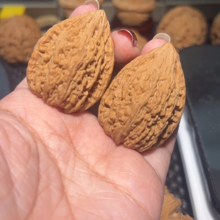 文玩核桃把件31塔尖