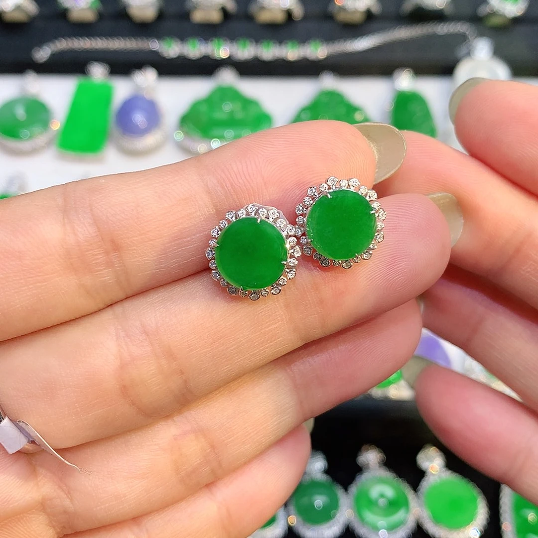 翡翠18K金镶嵌颈饰耳饰