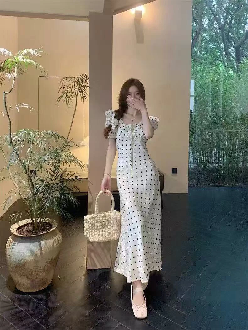 中长款法式小飞袖波点提花收腰修身女士连衣裙