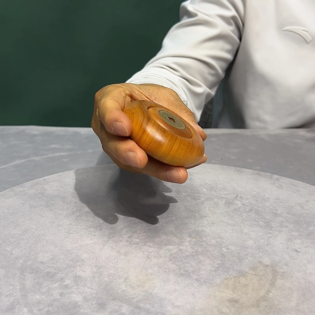 鱼***鱼柏木（崖柏）手把件