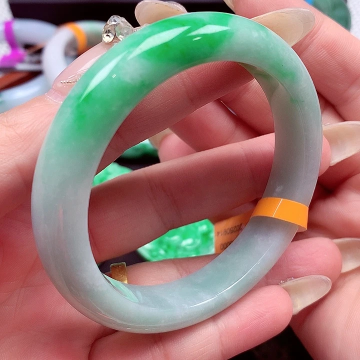 未镶嵌手镯翡翠翡翠手镯
