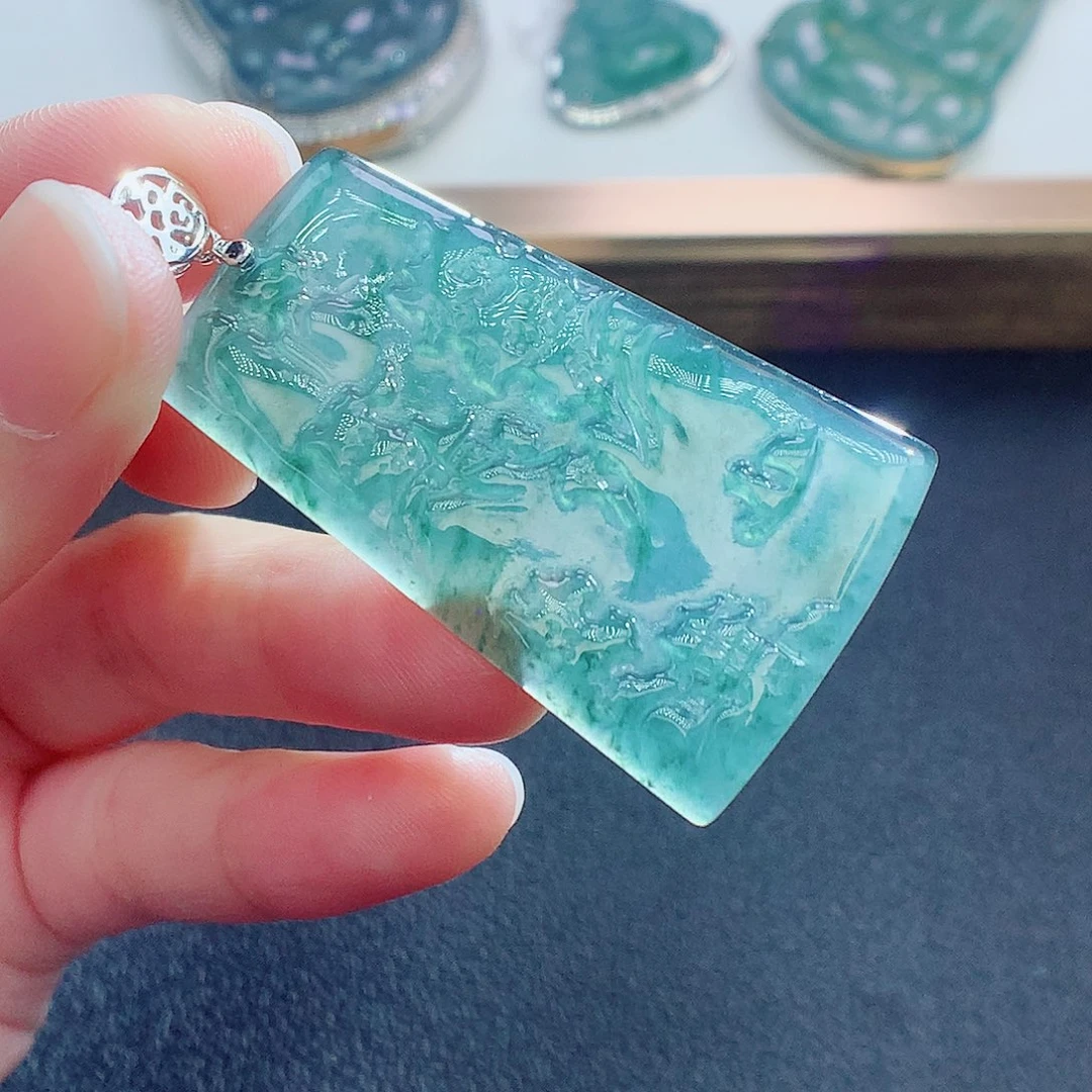 翡翠颈饰未镶嵌翡翠