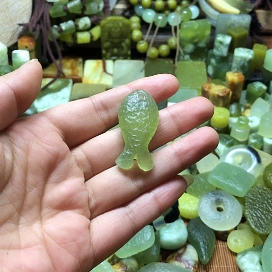 未镶嵌岫玉吊坠童*