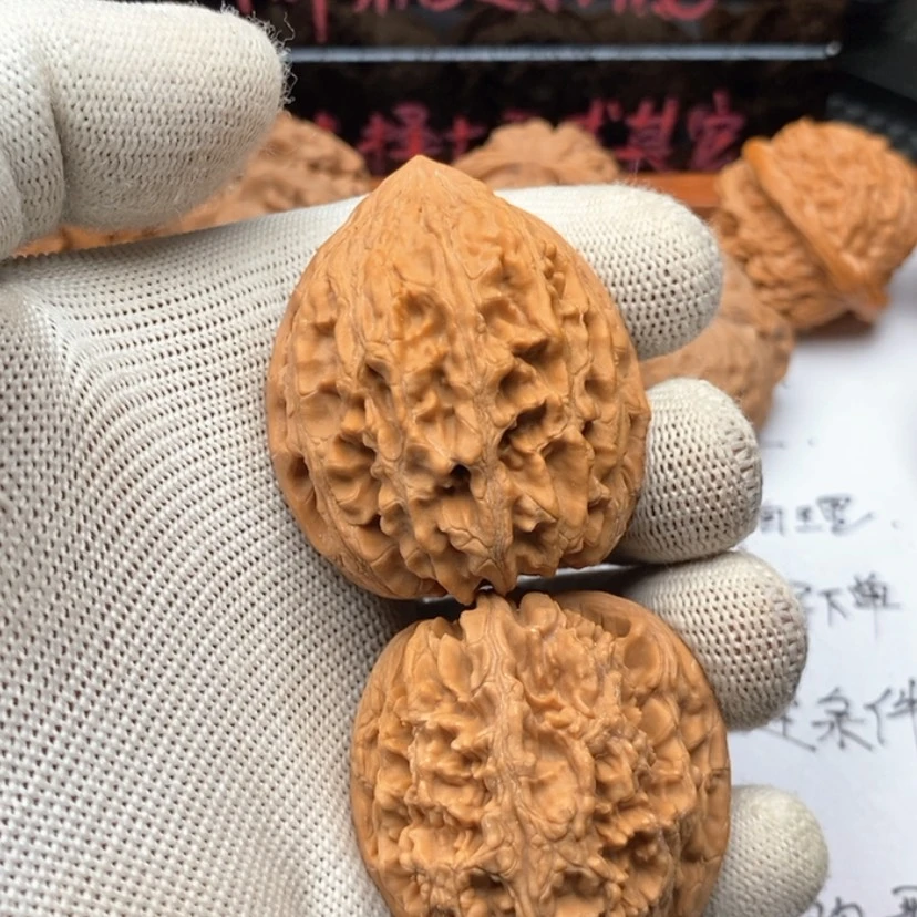 【闪购商品】把件文玩核桃妞*果46大沽石