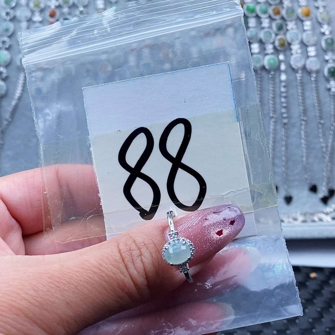 翡翠未镶嵌戒指缅甸