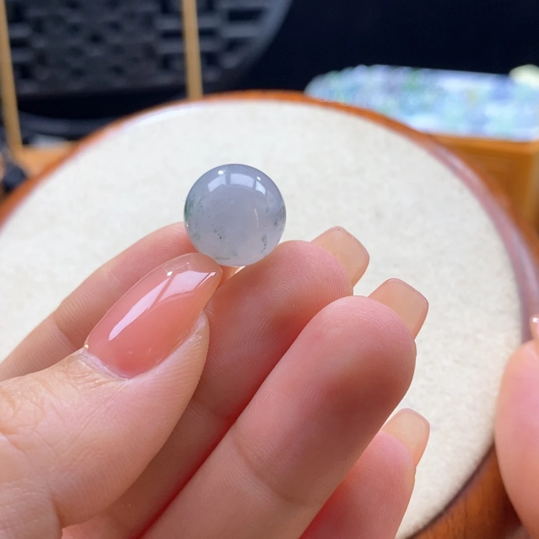 I***儿翡翠未镶嵌颈饰翡翠放漏珠子