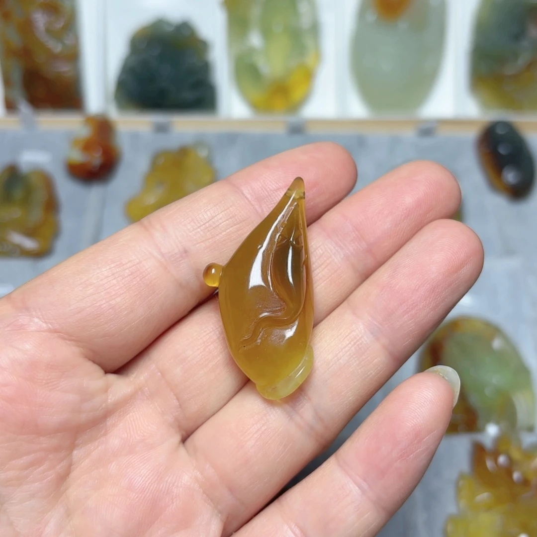 蛇纹石玉未镶嵌吊坠(不含链)