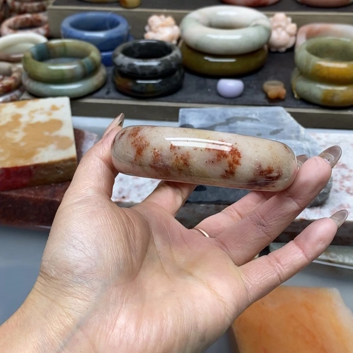 石英岩玉未镶嵌私人定制有色根色线无裂不退换踏雪手镯