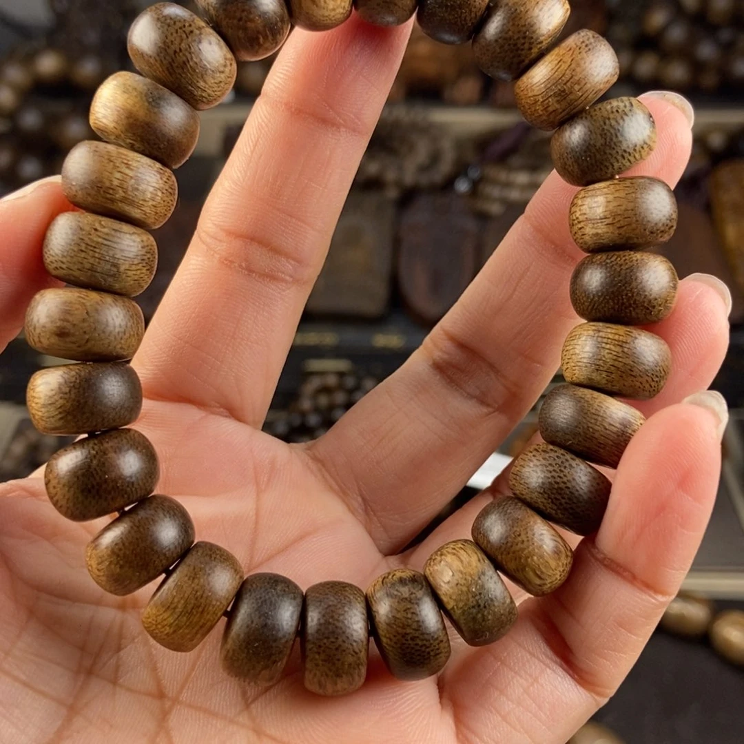 沉香手串卐****卍越南芽庄白棋楠