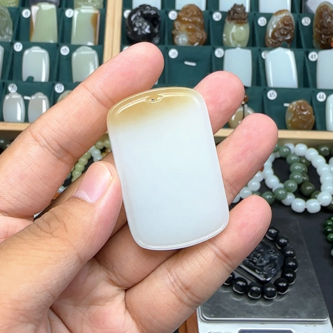 和田玉未镶嵌挂件