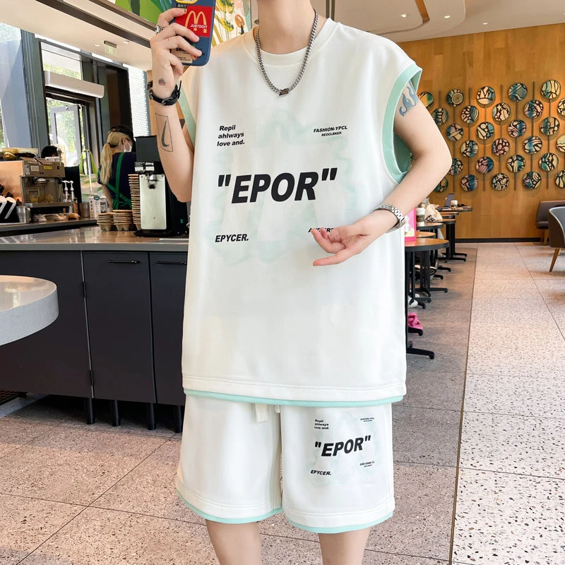 夏季青少年男生百搭宽松假两件男大学生潮流套装休闲运动套装