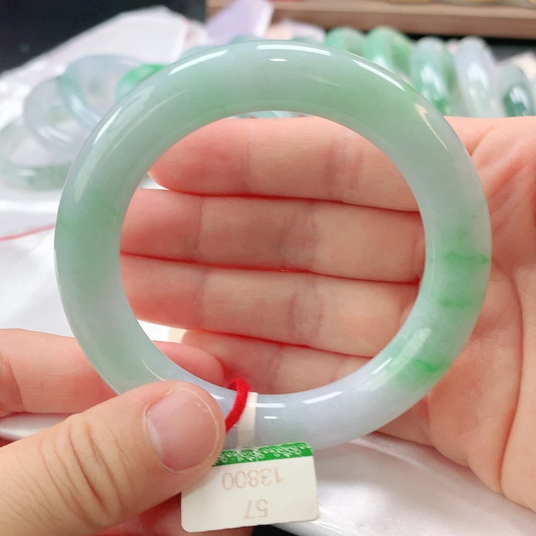 翡翠未镶嵌手镯缅甸A货翡翠手镯