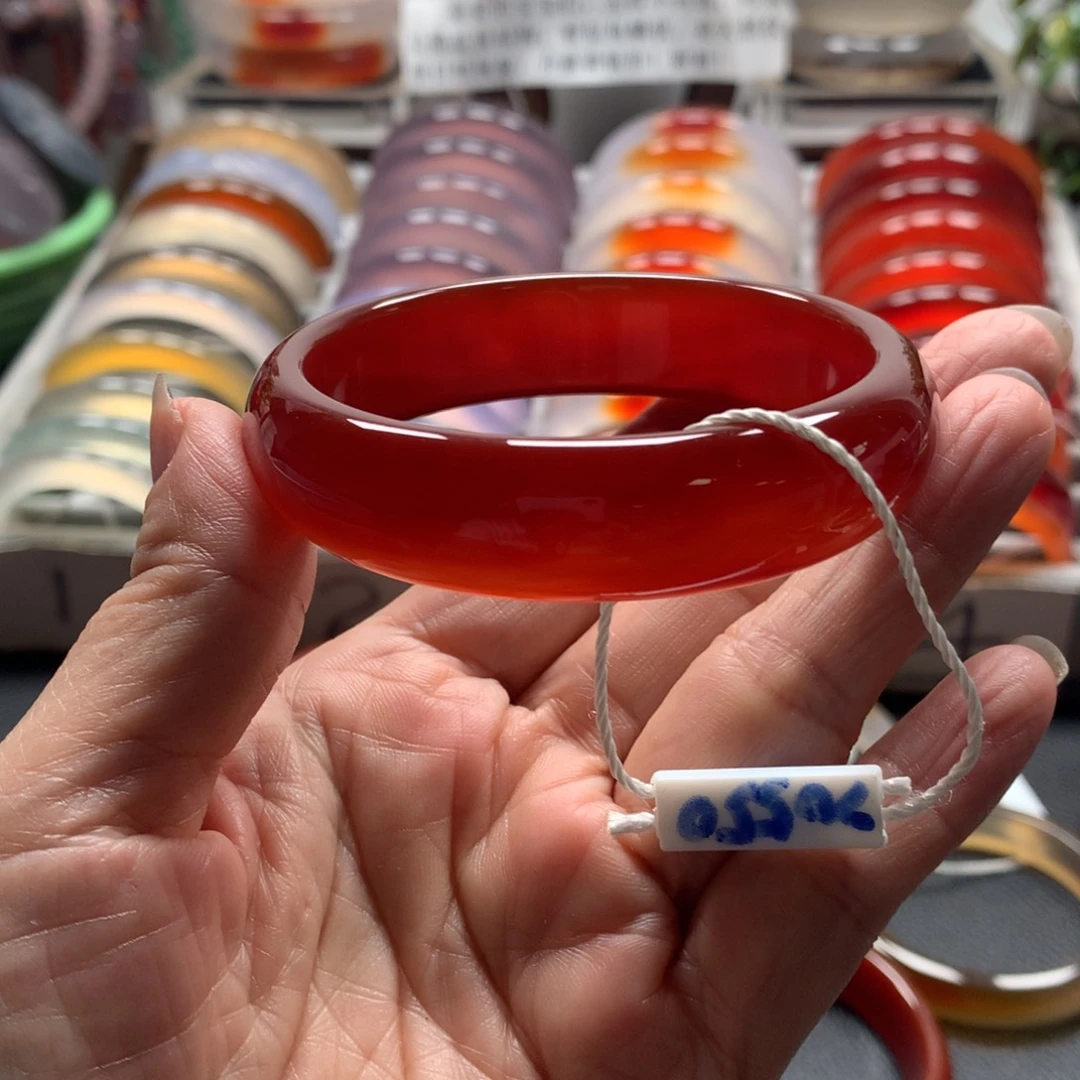 手镯玛瑙/玉髓未镶嵌