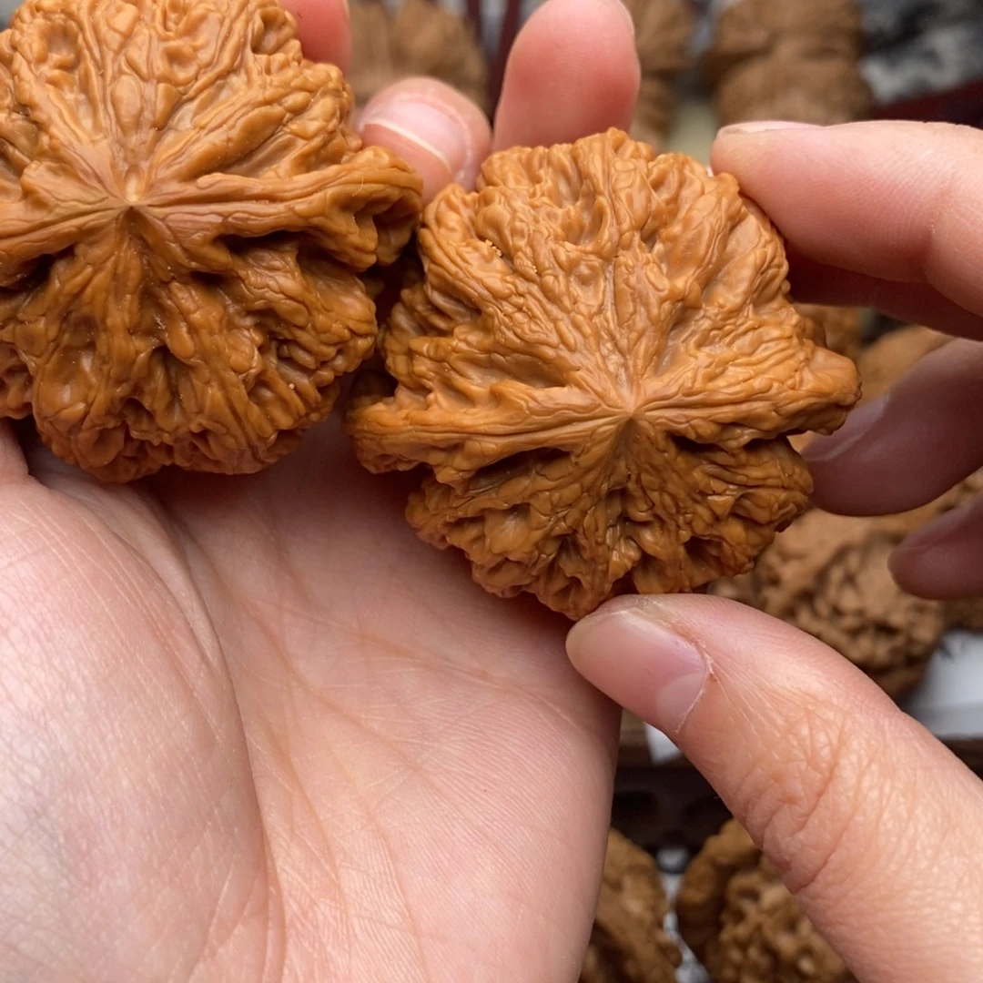 把件文玩核桃247号49粗筋