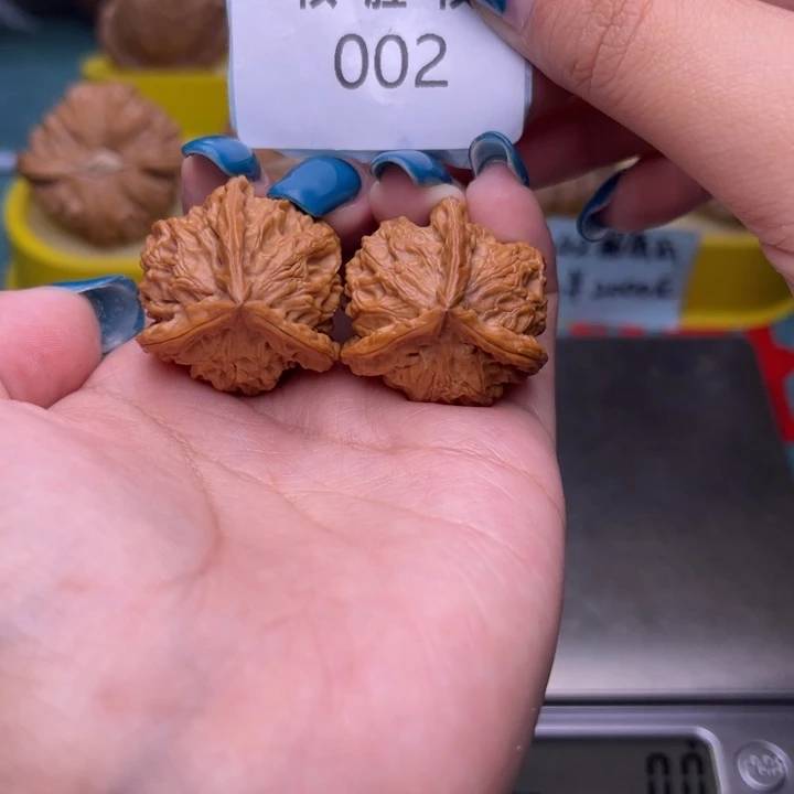 把件文玩核桃盘山三棱30.002