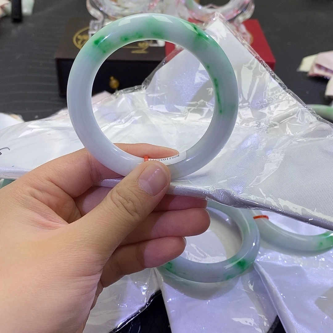 绍***）以闪购为准一物一图