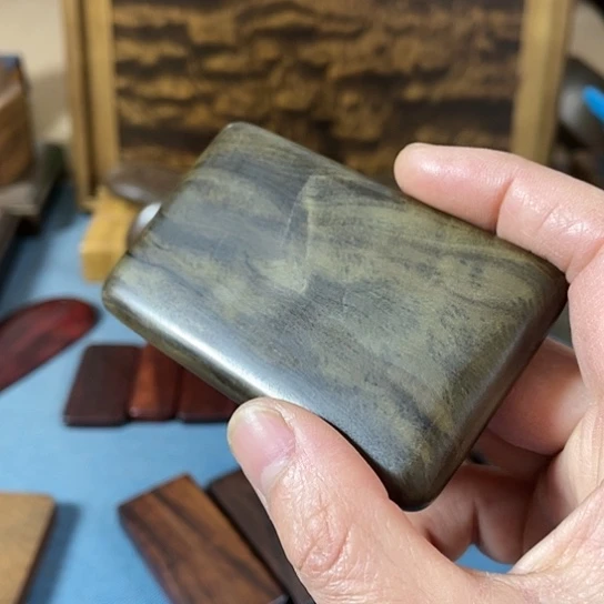 【闪购商品】用****6金丝楠阴沉木无事牌