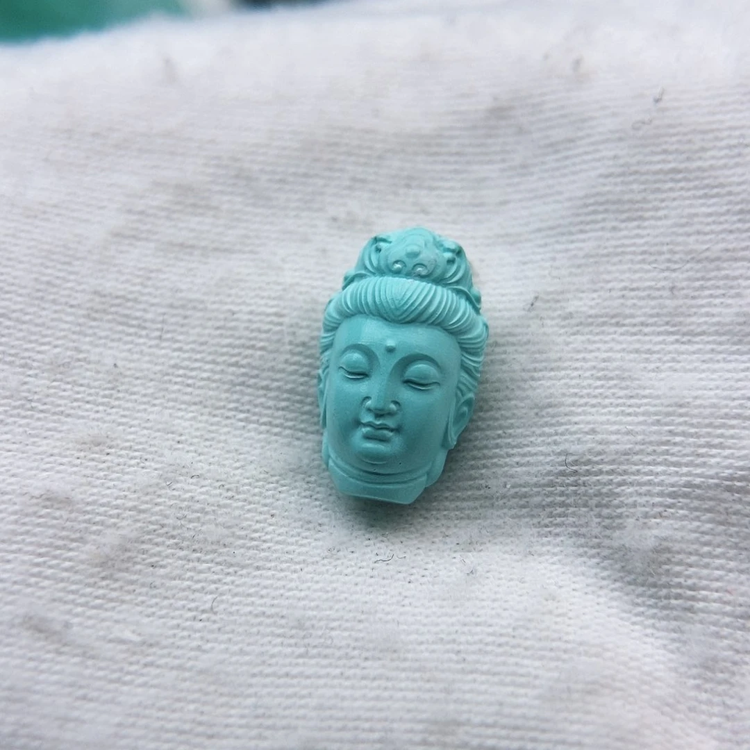 绿松石颈饰未镶嵌