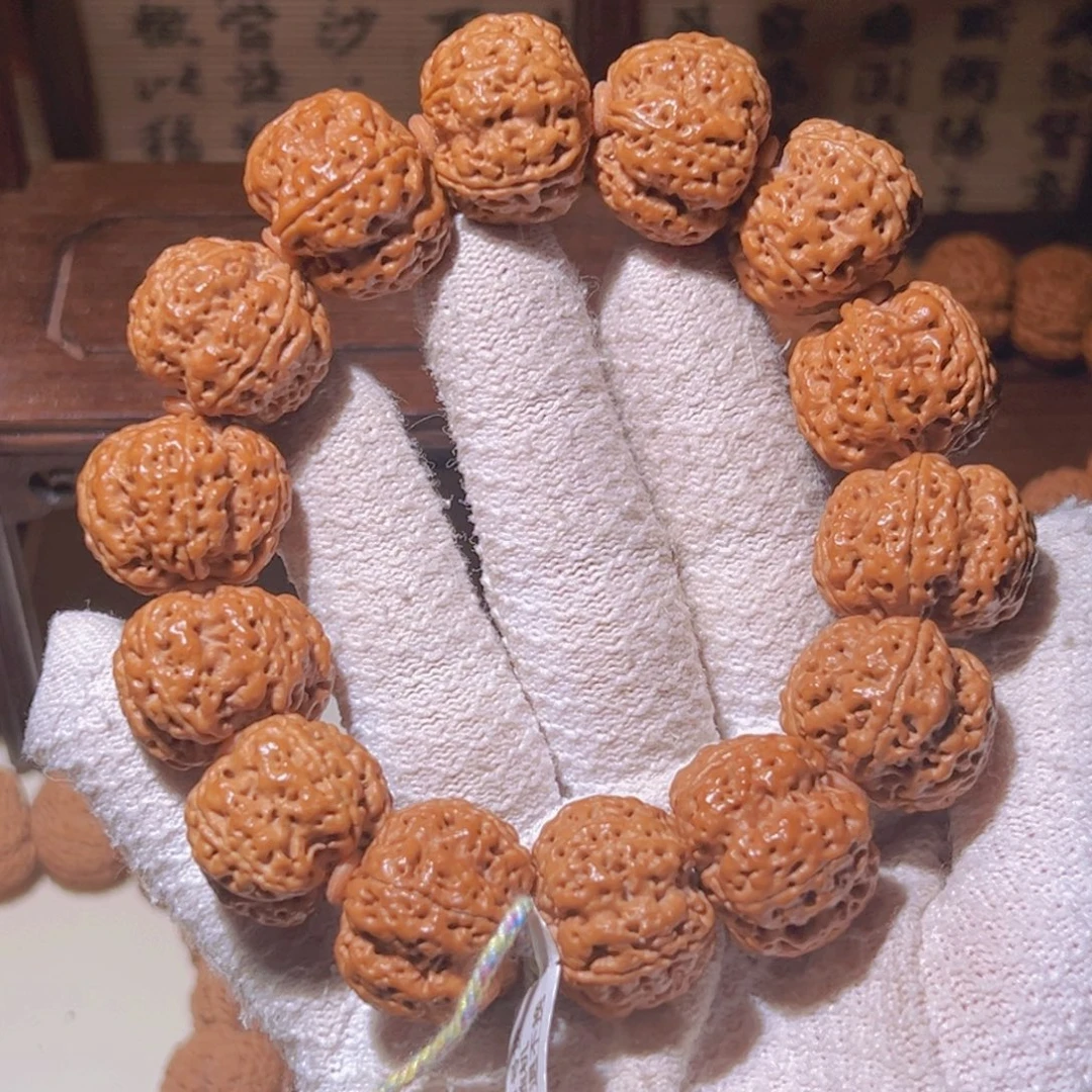 呼***哈金刚菩提手串23梅花