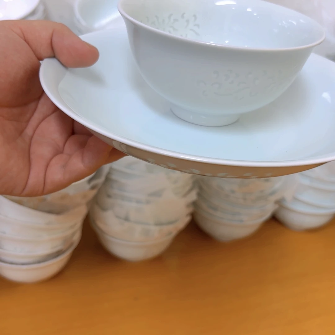 可***号景德镇陶瓷碗盘等