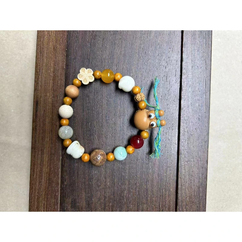 MJW0185 顶呱呱十八籽手串