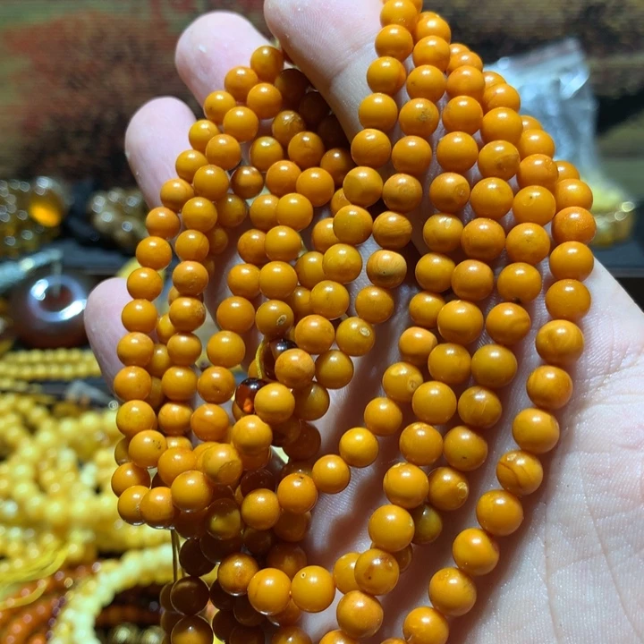 琥珀未镶嵌珠宝奇石多样性发其一