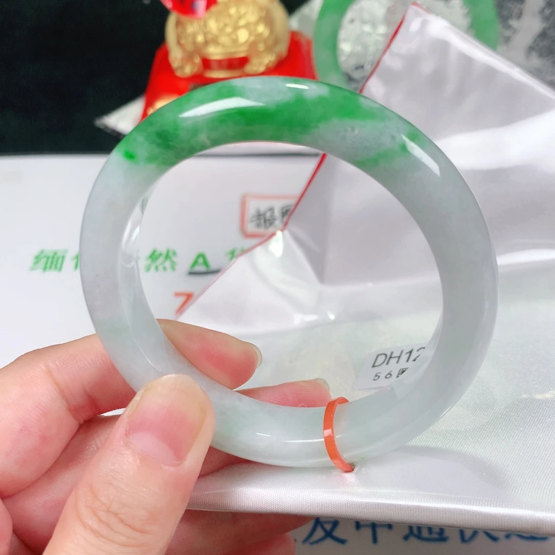 翡翠手镯未镶嵌1205