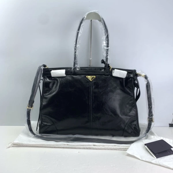 普拉达/包包/99新/市场价36000/250810zb0017