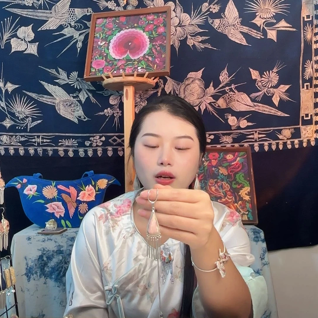 刺绣民族风复古风吊坠
