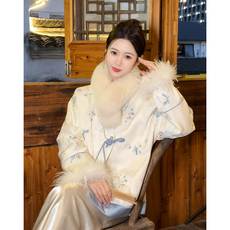 果果家 新中式交叉外套2024秋冬女气质重工刺绣古风外套