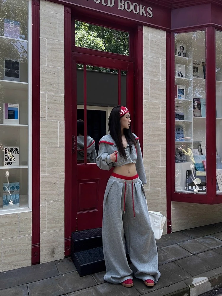 辣妹ins灰红拼色大兜帽短款卫衣女打褶直筒宽松抽绳卫裤套装