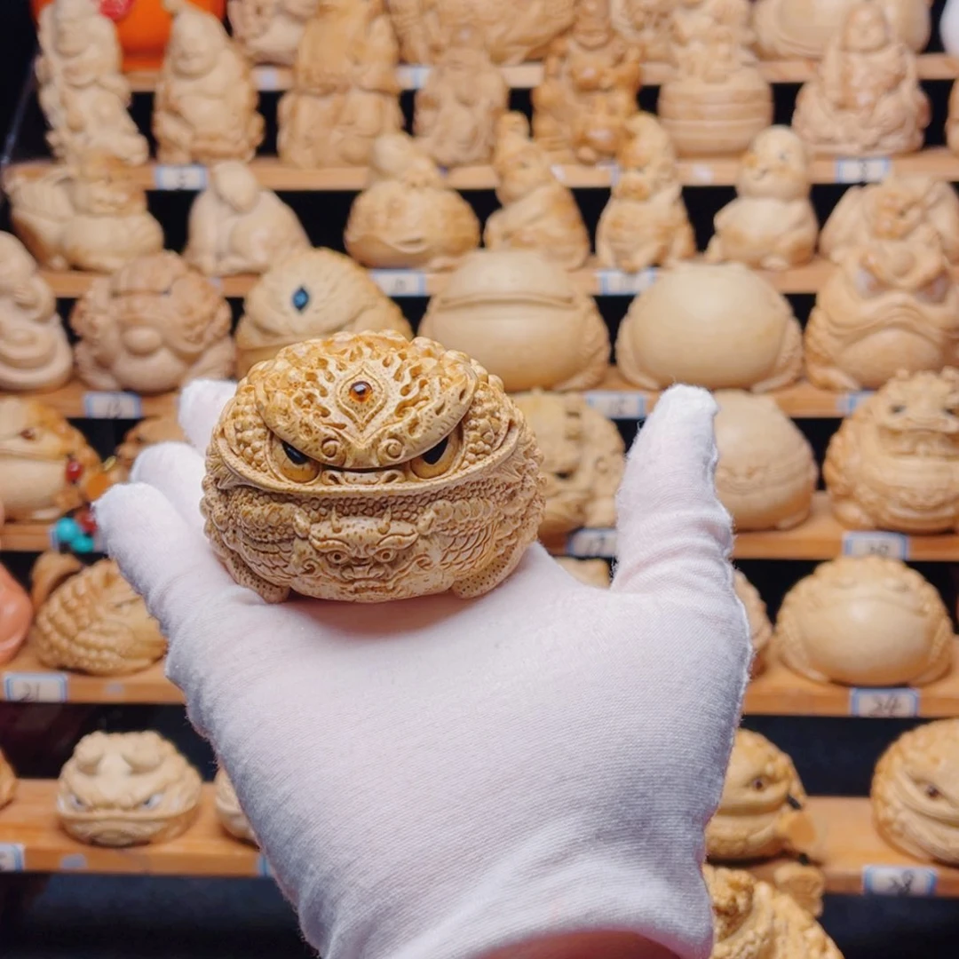 张****）竹根雕手把件