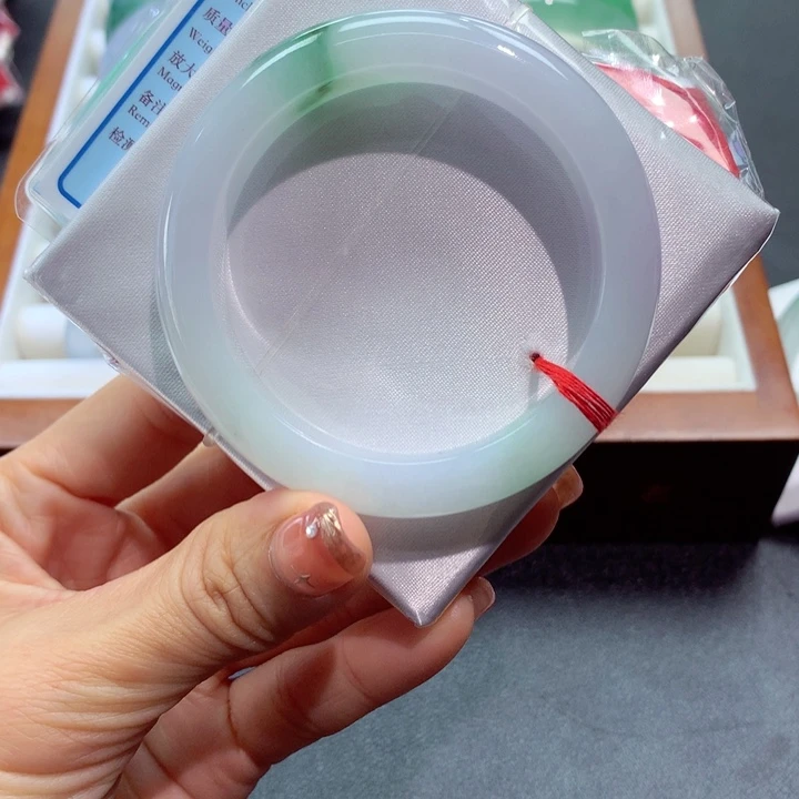 未镶嵌手镯翡翠32号